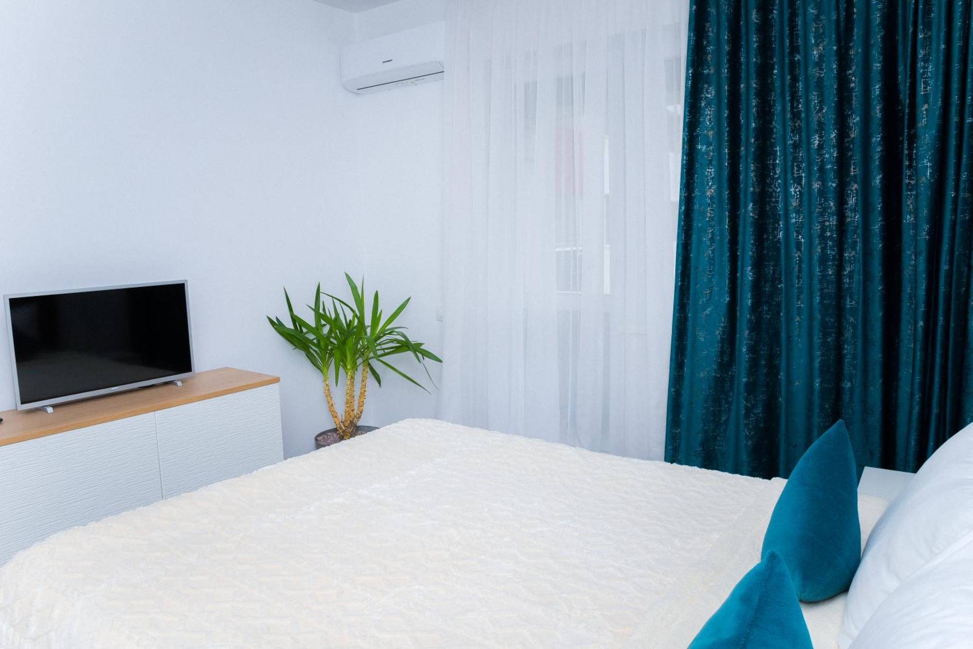 Elysian Urbanscape Brown, 2 Rooms, Near Bucharest Chiajna Exterior photo